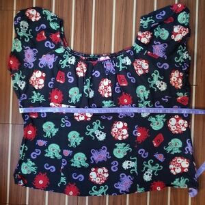 4x Baby Cthulhu Peasant Top